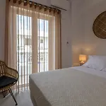 33 * Cós
