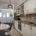 Apartamento 33 *