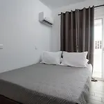 33 Cós